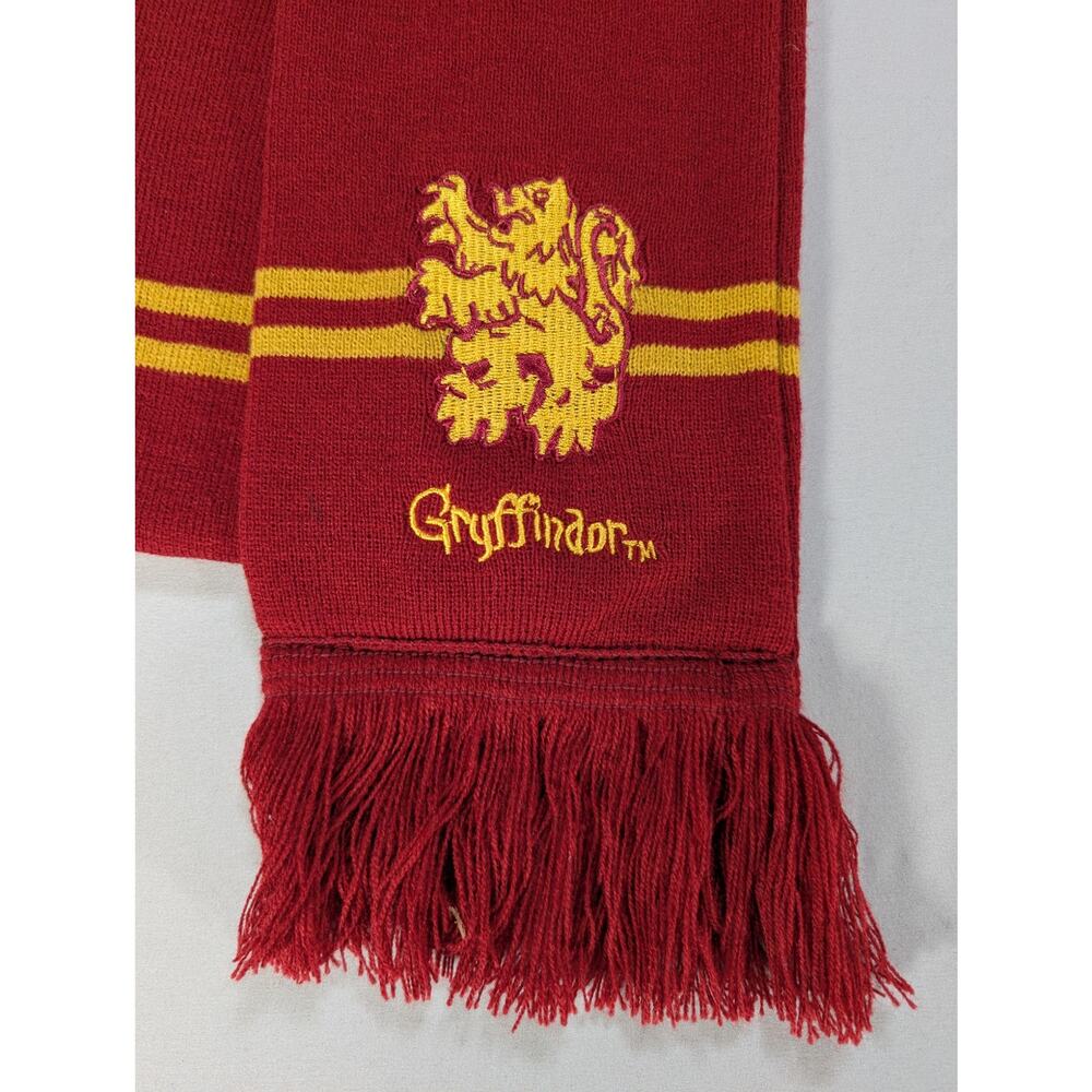 Harry Potter Gryffindor Scarf Red Gold Striped Knit Fringe Hogwarts House - Picture 3 of 5